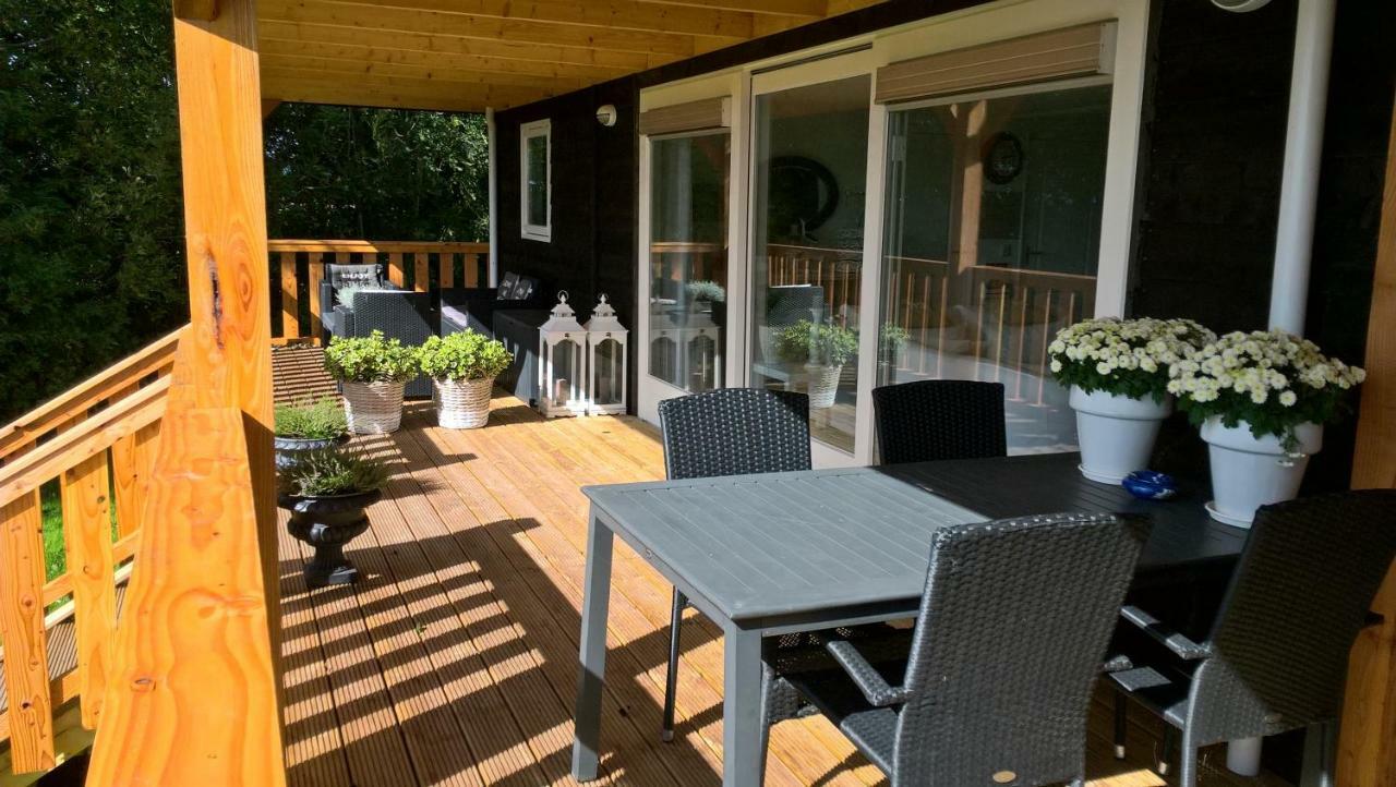 Wol Thus Villa Paesens Exterior foto